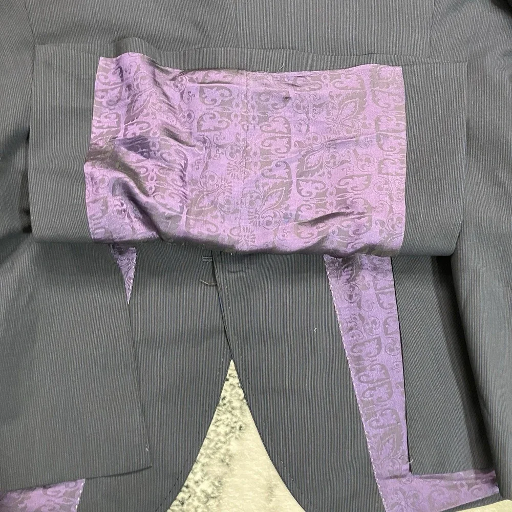 Ted Baker Endurance Jones CT 100% Wool Navy Pinstripe 2 Piece Suit 42S 34